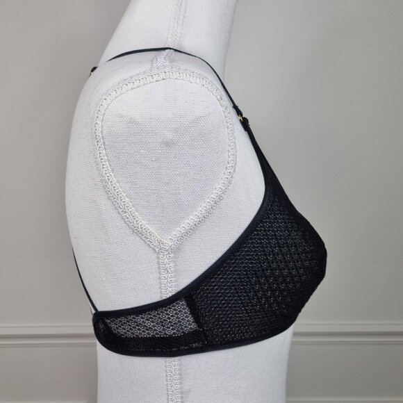 Victoria's Secret Black Lace Front-Clasp Strappy Racerback Bra Size M - Picture 4 of 9